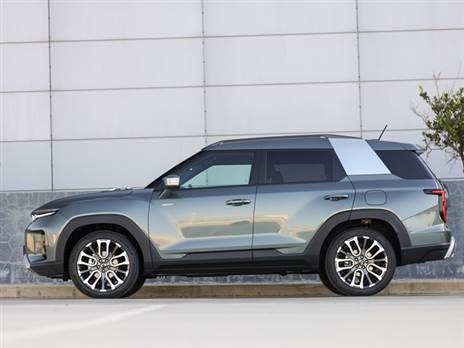 מכל זווית נמצא מאפייני עיצוב מוכרים מרכבי פנאי-שטח אחרים