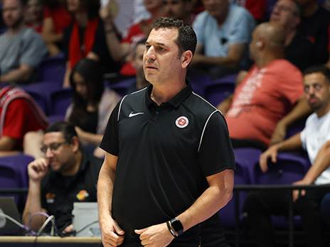 יונתן אלון. מודאג? (דני מרון)