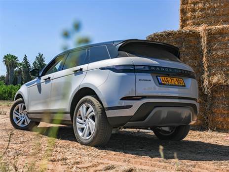 האיווק מפתיע בכביש המפותל