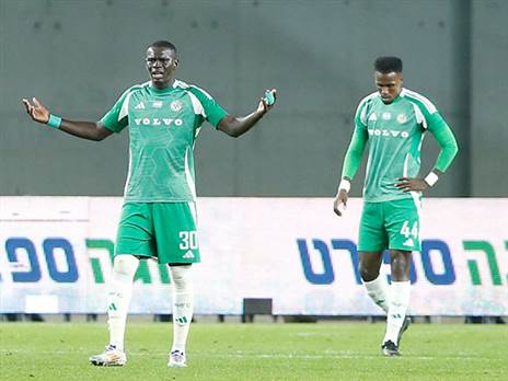 מפלה כואבת למכבי חיפה (צילום: אלן שיבר)