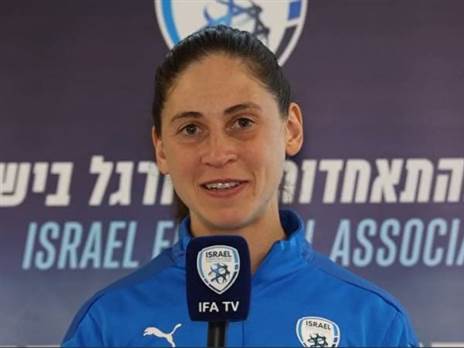 שטיינשניידר, “כבוד אדיר“ (שאול גרינפלד, באדיבות ההתאחדות לכדורגל)