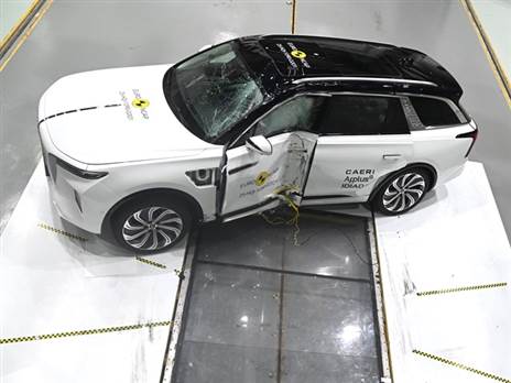 הונגצ`י E-HS9 - הוצג לפני 5 שנים ולמרות זאת קיבל 5 כוכבים. ועל מה מצאו להעיר?