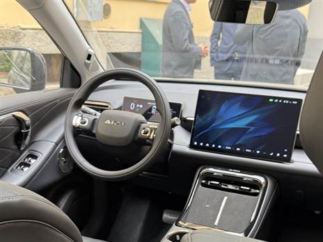 תא נוסעים כפי שהורגלנו מהסינים