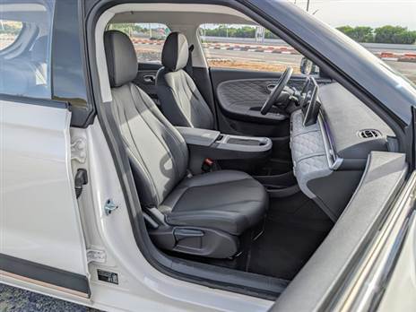 מושבים קדמיים נוחים