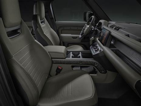 גם בתא הנוסעים תפגשו בלוגו היהלום הייחודי ל“אוקטה“