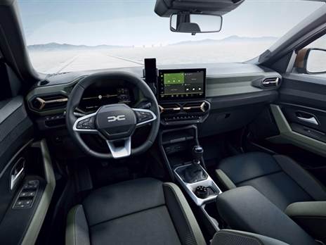 במה תבחרו? הנעה כפולה, 130 כ“ס ותיבה ידנית