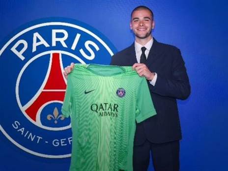 שוער חדש בעיר האורות. שאבלייה (האתר הרשמי של פריז)