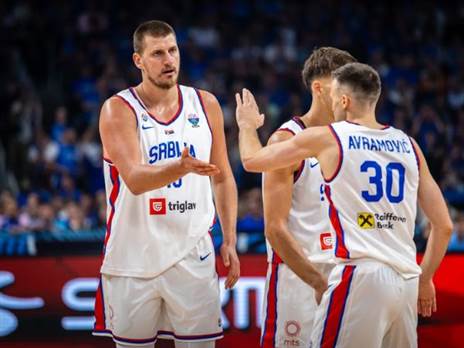 ופירקו את האסטונים (FIBA)