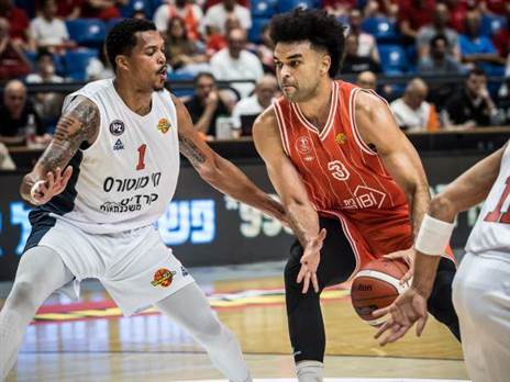 משחק נהדר של בראיינט (עודד קרני)