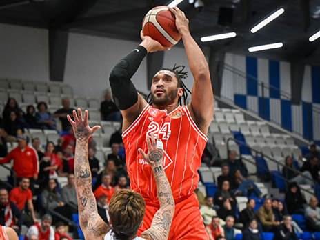 (צילום: ברני ארדוב)