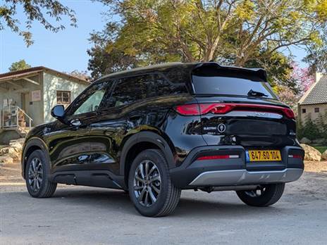 הביצועים טובים, צריכת הדלק חסכונית והתנהגות הכביש בטוחה. לנו זה נראה בול לרכב פנאי קטן