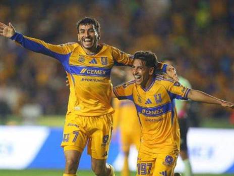 JULIO CESAR AGUILAR/AFP via Getty Images