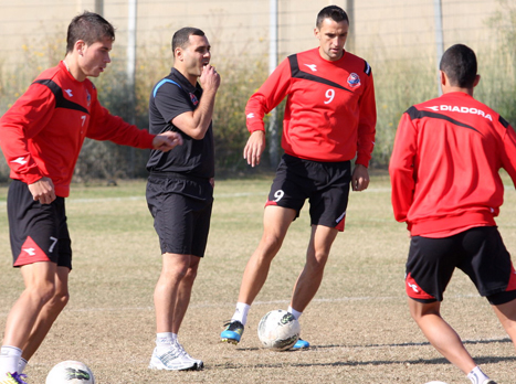 טל בנין. חיזוק לחוד (אדריאן הרבשטיין, וואלה)