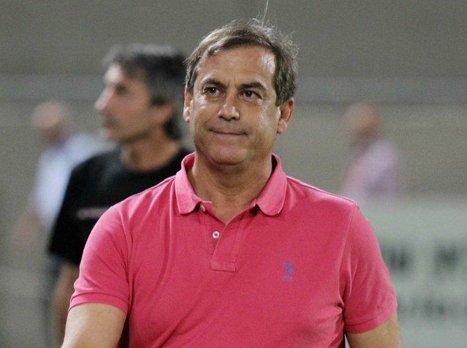 לא מרים ידיים. לנדאו (אלן שיבר)