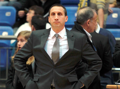 תכנית המשחק שלו קרסה. בלאט (אלן שיבר)