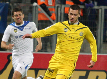 מתים כבר שיעזוב, מדוניאנין (אדריאן הרבשטיין, וואלה)