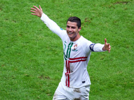 רונאלדו, פתח חזית (GETTYIMAGES)