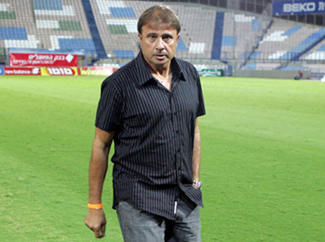 מכוון למעלה. אלישע לוי