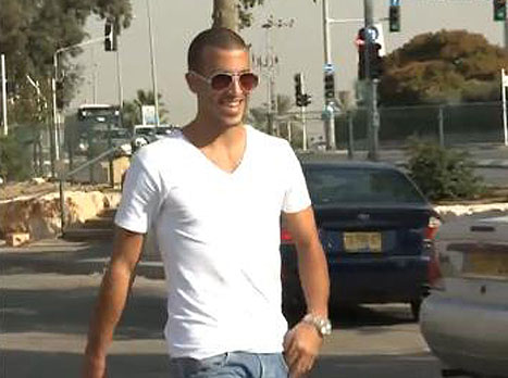 אביחי ידין, תובע את המועדון