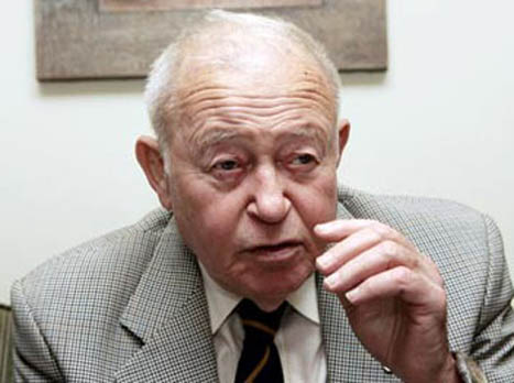 ורשביאק. 17 שנים בתפקיד