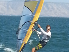 מוביל בכנרת. משיח (איגוד השיט)