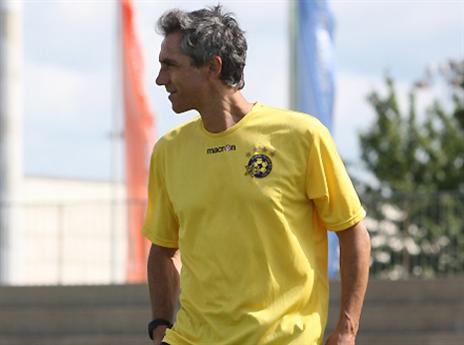 סוזה, לא אהב את מה שראה (האתר הרשמי של מכבי ת"א)