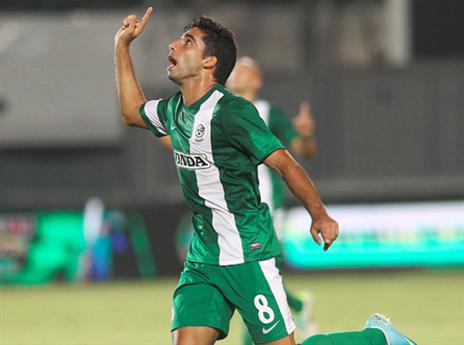 כישרון יש, עכשיו הוא צריך להפעיל את הראש. עזרא (אלן שיבר)