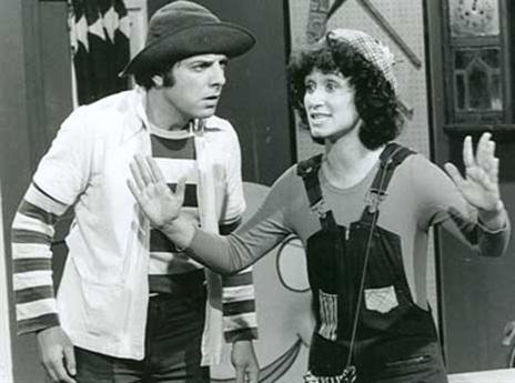 עם ציפי מור (צילום מסך מתוך "רגע עם דודלי")