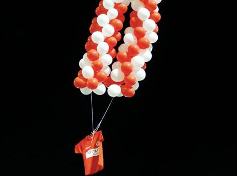 החולצה עולה השמיימה (אלן שיבר)