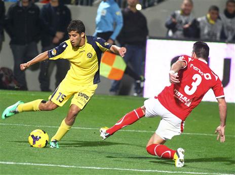 מיכה, זכה למחמאות (אלן שיבר)