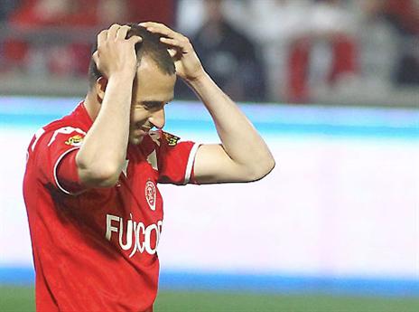 מפח נפש באדום. דמארי (אלן שיבר)