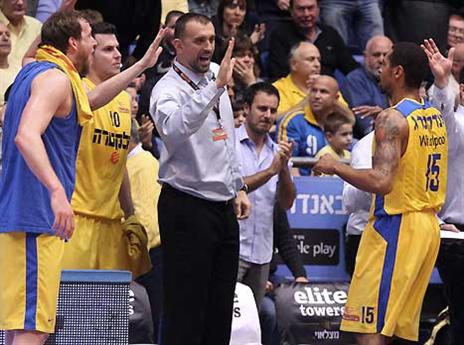 תל אביב נצבעה צהוב (אלן שיבר)