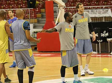 4 הפסדים רצופים, אבל מצב הרוח במינכן טוב FC Bayern basketball