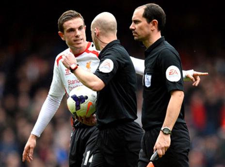 כעס גדול על השופט. הנדרסון מתלונן (gettyimages)