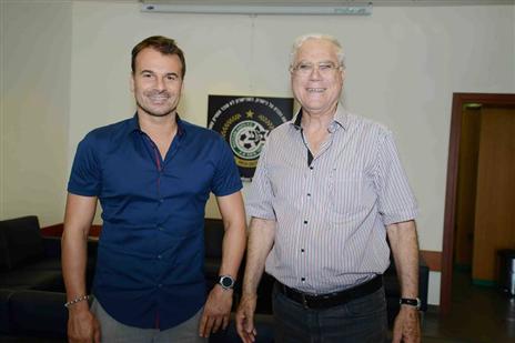 סטנוייביץ' ושחר, לא ימונה מנהל מקצועי (האתר הרשמי, מכבי חיפה)