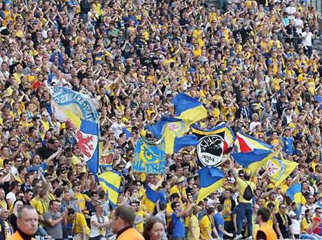 אוהדי בראונשווייג, ירדו ליגה? (Gettyimages)