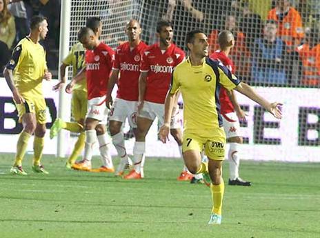 זהבי עוד הצית סיוטים אצל האדומים (אלן שיבר)