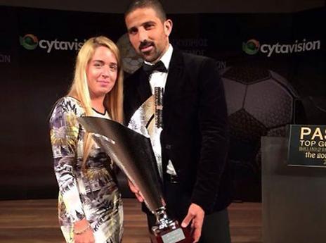 מתנה לחג. אוחיון בטקס