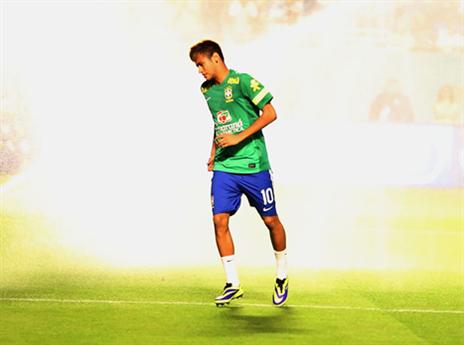 פלה, ניימאר ובלאטר. אחד בפה, אחד בלב (Gettyimages)