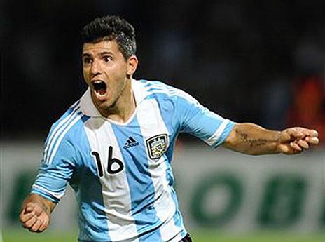 האס של בלאט בהתקפה. אגוארו (gettyimages)