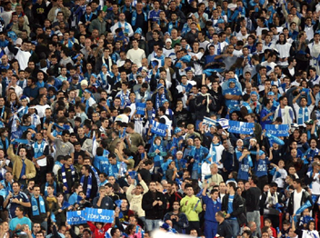 הכחול-לבן אוהב כתום