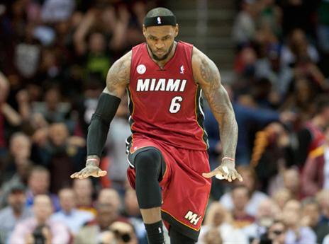 לברון שבר שתיקה (GETTYIMAGES)