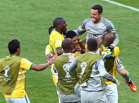 ז'וליו סזאר, שספג ועוד יספוג ביקורות, יצא כמנצח הגדול של אותו ערב