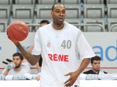 פישר. פער גדול בין הצדדים (gettyimages)