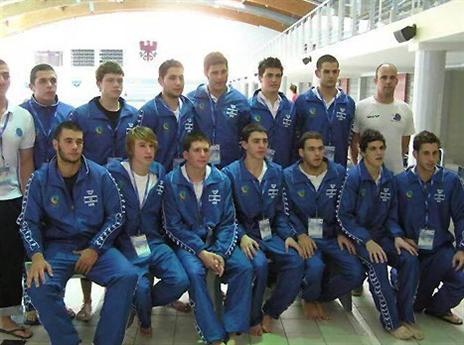 עם נבחרת ישראל (מימין למטה, צילום: באדיבות הדר מיכאל)