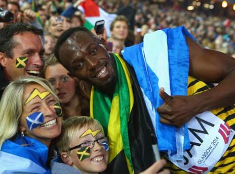 השואו-אןף הרגיל. בולט והמעריצים (gettyimages)