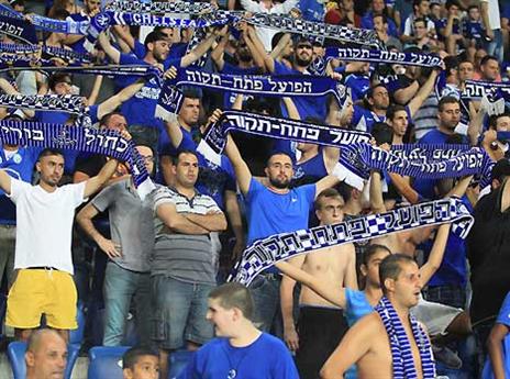 גם במלאבס התרגשו (אלן שיבר)