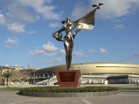 ההיסטוריה כבר כאן (יוסי שקל)