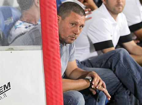 מותר לך לחייך. קלינגר