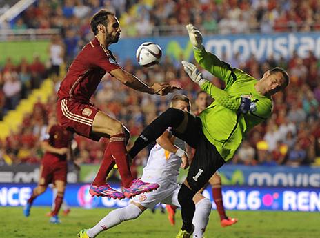 חואנפראן בילה בעיקר בהתקפה (GETTYIMAGES)